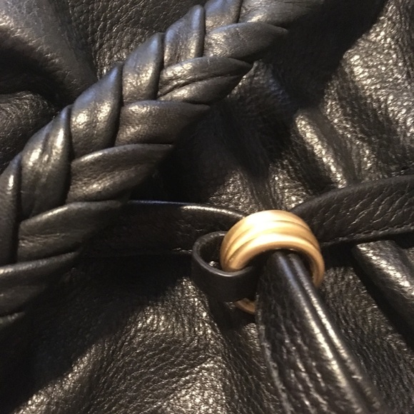 Elliott Lucca Black Leather Bucket Handbag - Picture 5 of 8